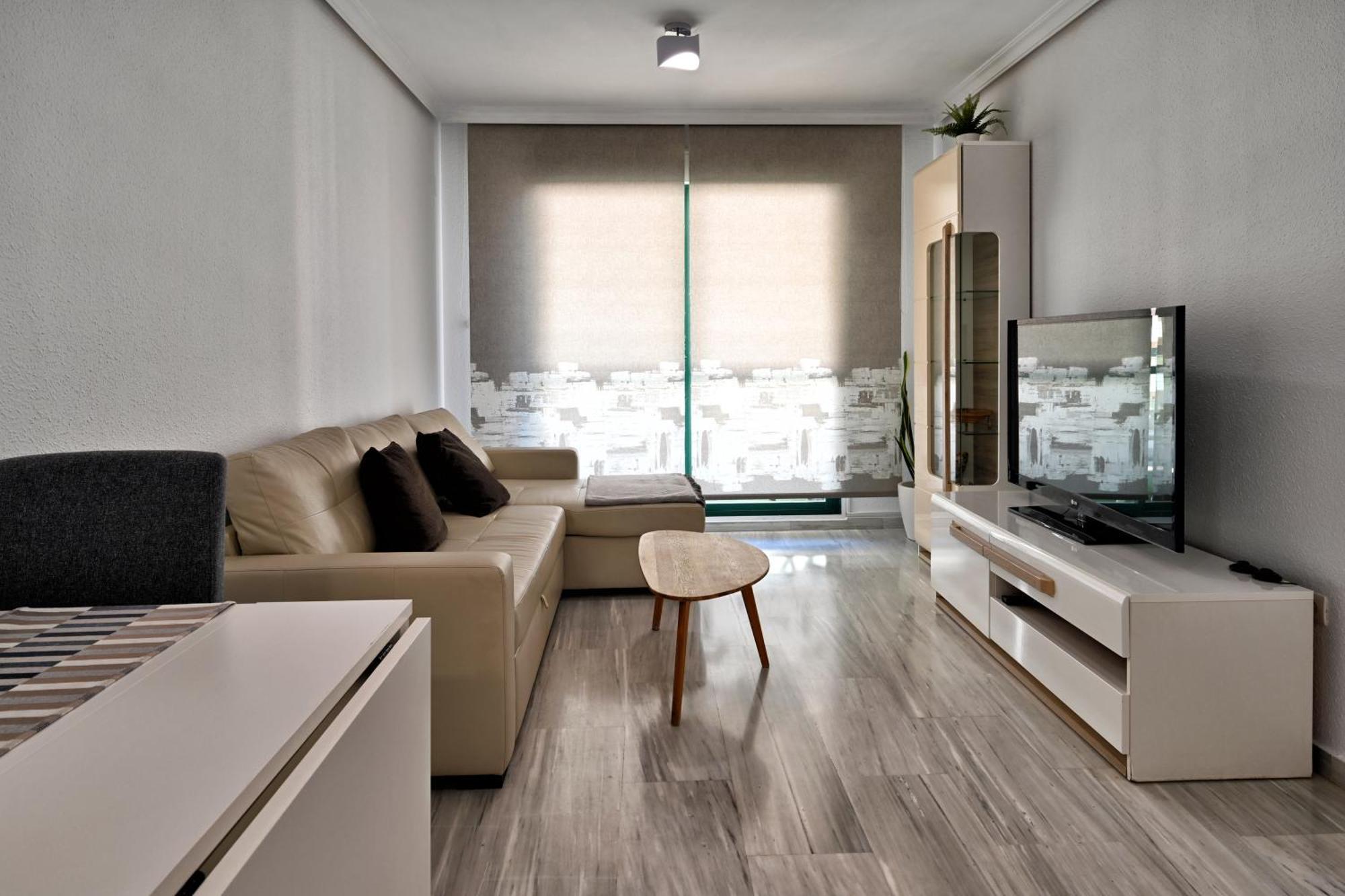 Love Rent4 Malaga Playa Del Bajondillo Торемолинос Екстериор снимка